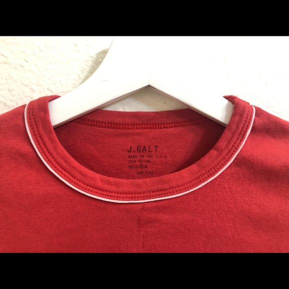 Brandy melville Red crop tee with white piping - Picture 2 of 3